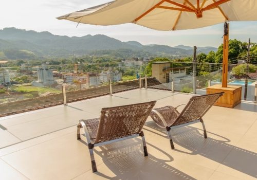 GUARDA-CORPO DE VIDRO COM PINÇAS EM AÇO INOX (4)